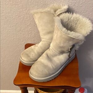 UGG light gray  Boots with Fur Lining